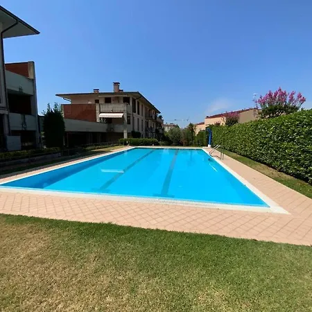 Elena - Free Secure Parking - Center - Pool - View