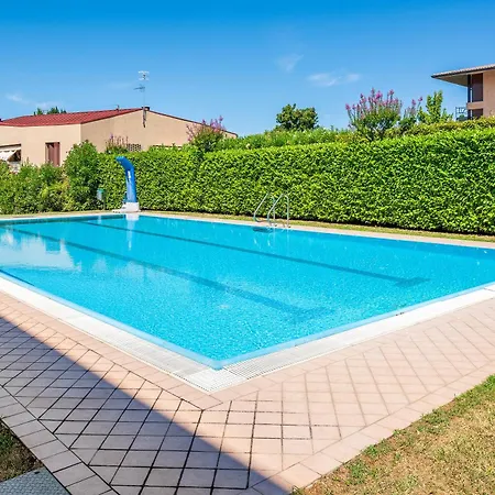 Апартаменти Elena - Free Secure Parking - Center - Pool - View