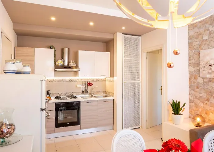 Elena - Free Secure Parking - Center - Pool - View