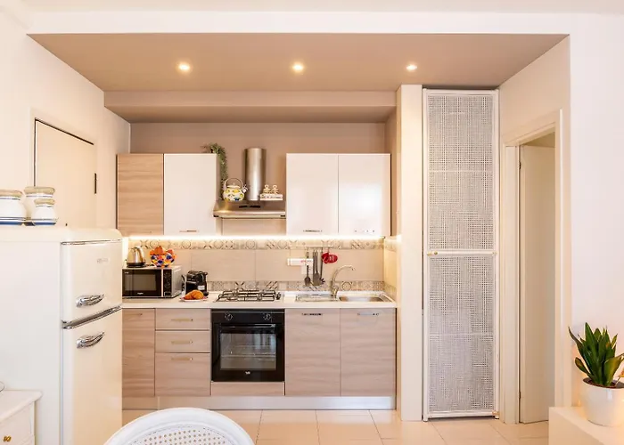 Elena - Free Secure Parking - Center - Pool - View Appartement